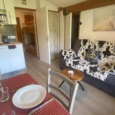 2 Pieces A Sur Arly, Parking, Proche Pistes, Pour 5 Personnes - Fr-1-603-68 *